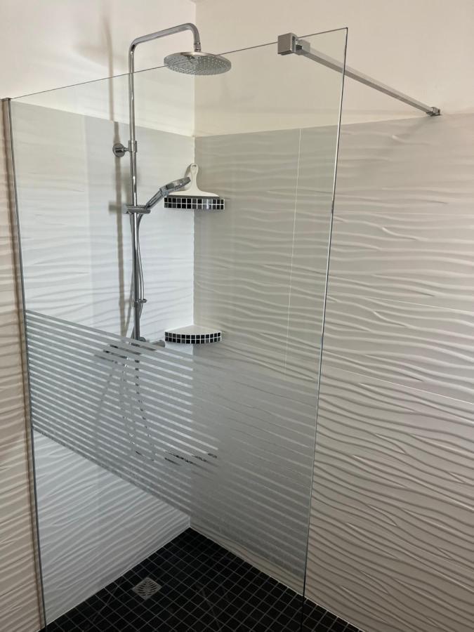 Bel Appartement 2 Chambres Au Coeur Du Village Eyragues 외부 사진