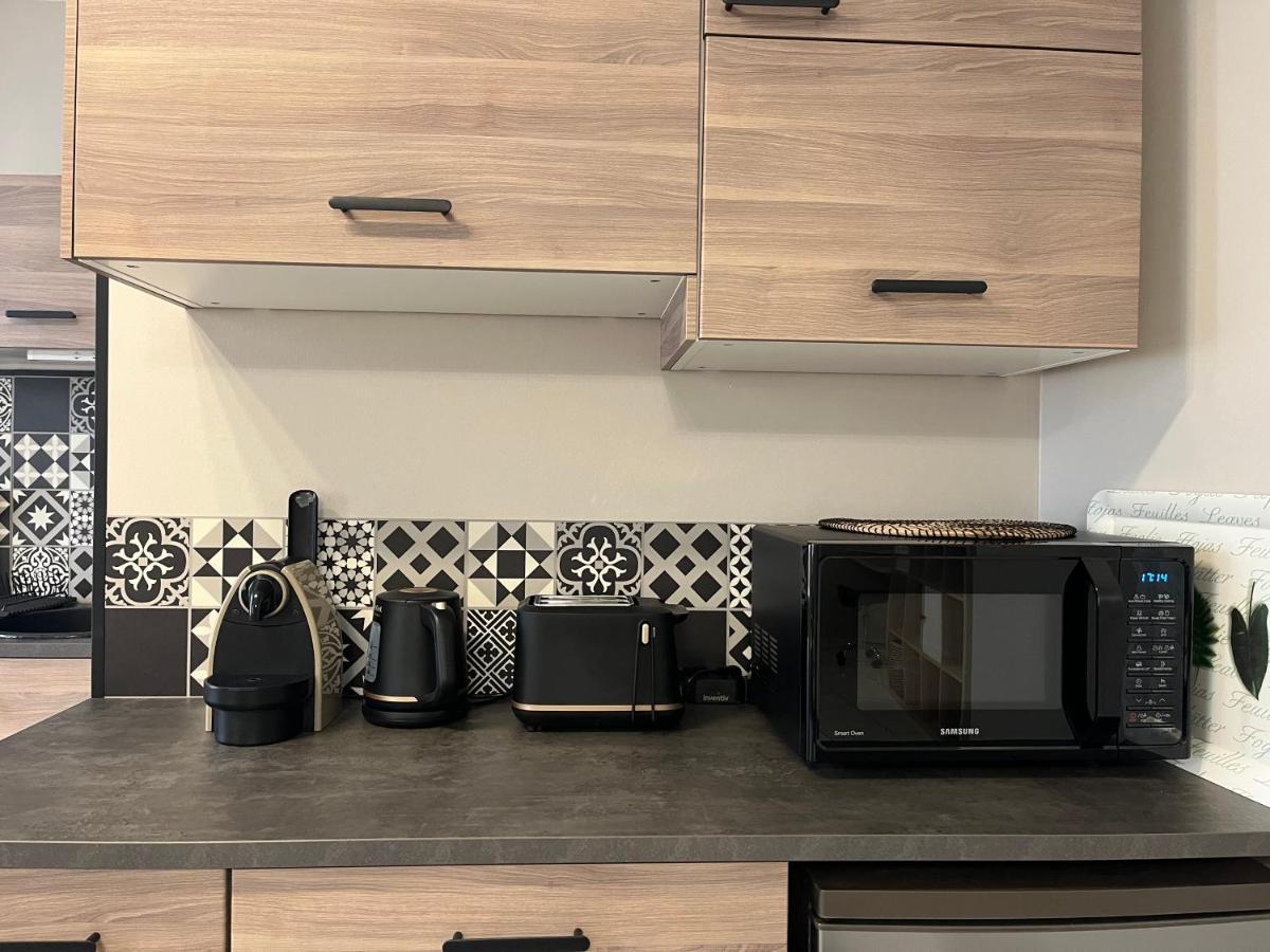 Bel Appartement 2 Chambres Au Coeur Du Village Eyragues 외부 사진
