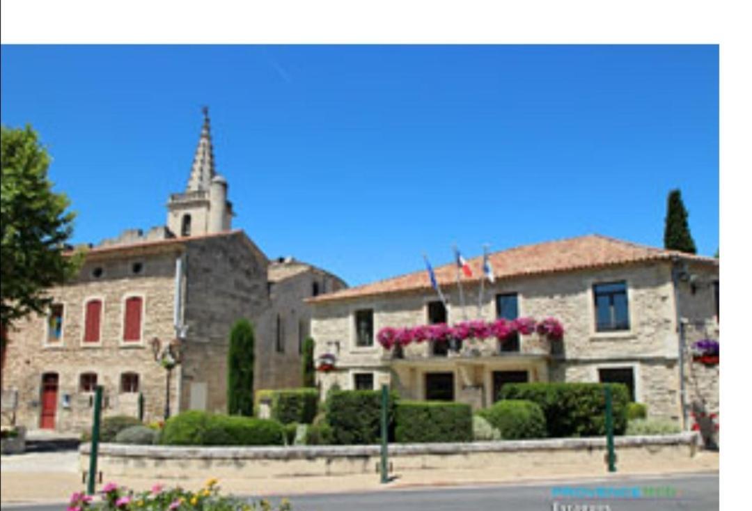 Bel Appartement 2 Chambres Au Coeur Du Village Eyragues 외부 사진