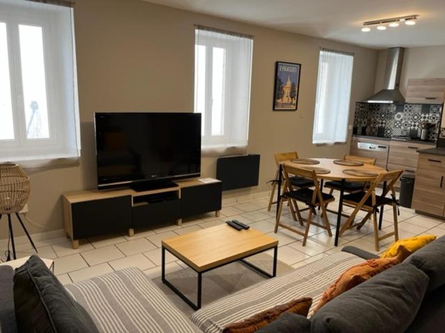 Bel Appartement 2 Chambres Au Coeur Du Village Eyragues 외부 사진